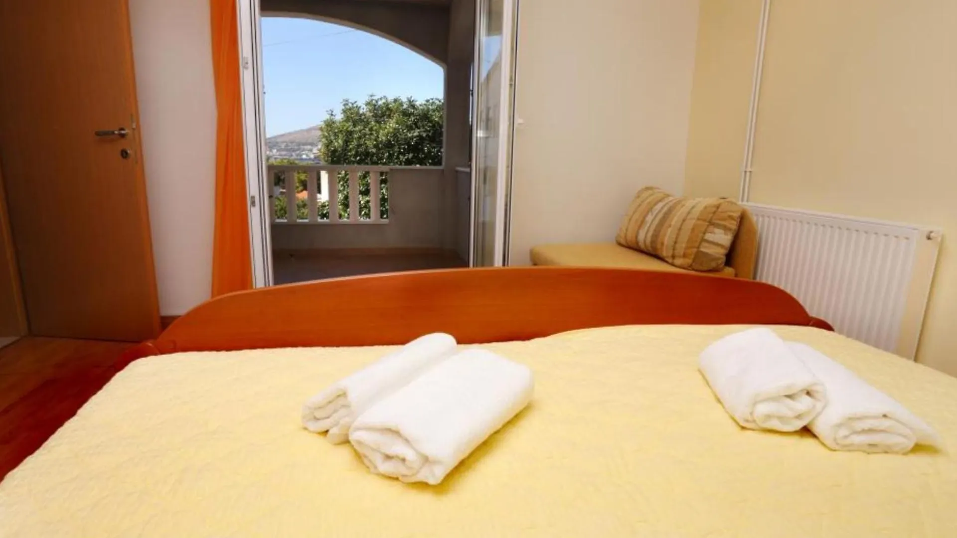 Apartments Antonio - Trogir 0*,  Croatia